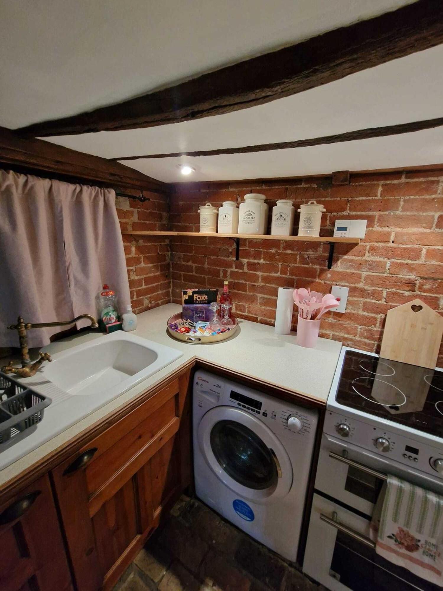Two Bedroom Grade Ll Cottage At Az Luxury Stays Honey Horsefield With Wifi And Free Parking Hundon Exterior foto